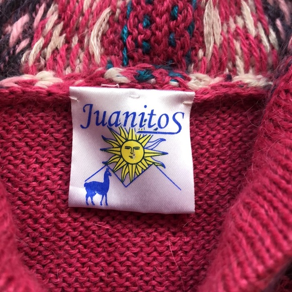 Juanitos | 100% alpaca wool pink sweater hoodie with patterns - Picture 7 of 9